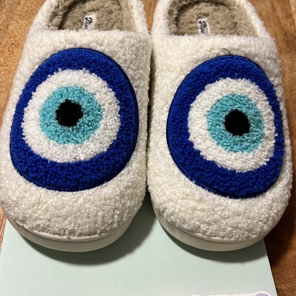 Evil Eye Moon Cake Ladies Slippers Small Size (5-6) - Picture 4 of 5